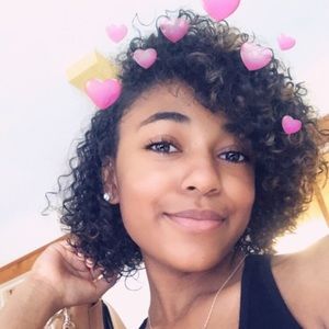 Meet your Posher, Samone